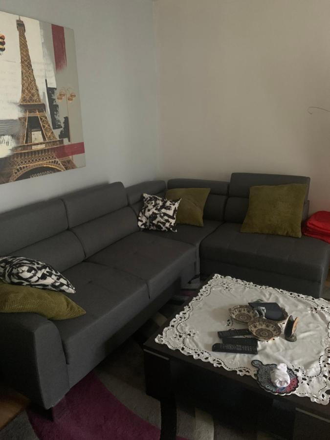 Chambre Proche De La Defense Daire Courbevoie Dış mekan fotoğraf